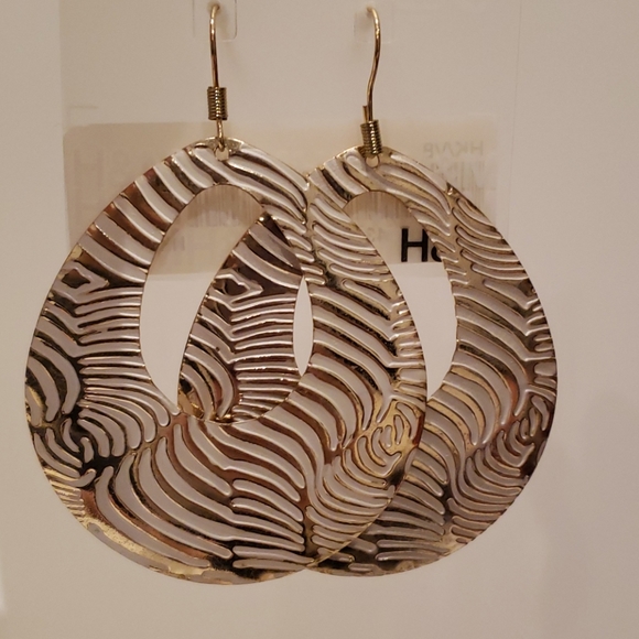 Earrings - Picture 2 of 2